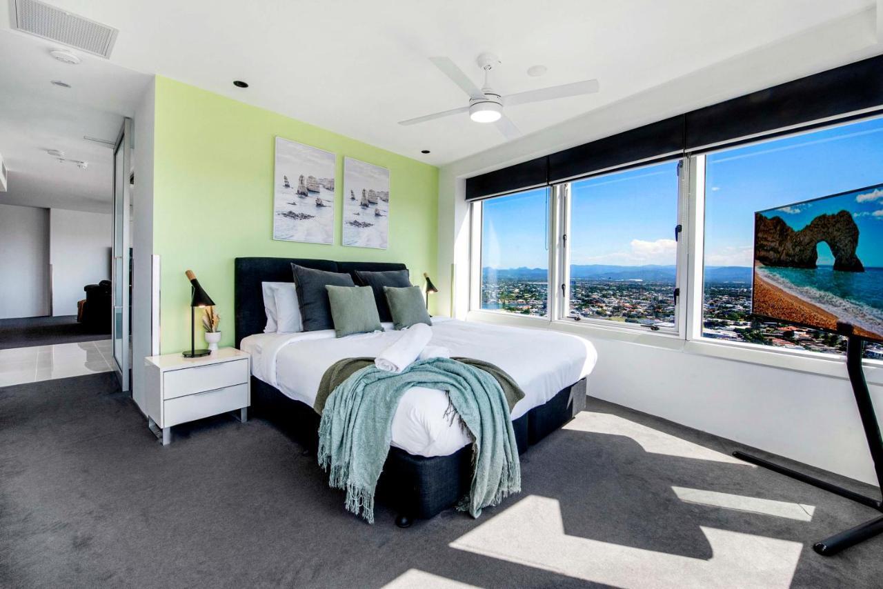 Q Tower At Surfers Paradise - Self Contained Apartments غولد كوست المظهر الخارجي الصورة