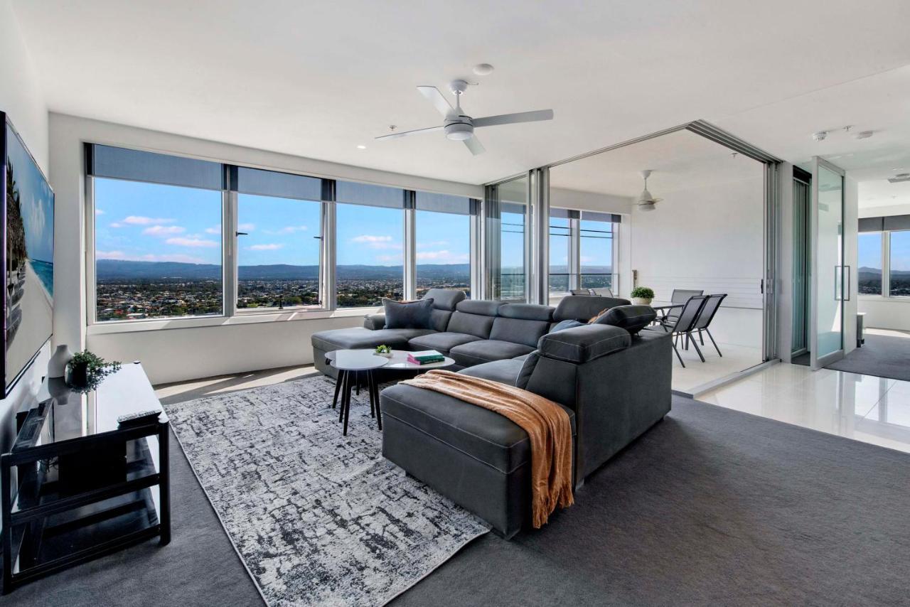 Q Tower At Surfers Paradise - Self Contained Apartments غولد كوست المظهر الخارجي الصورة