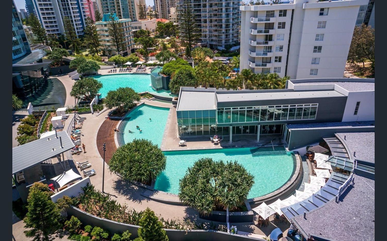 Q Tower At Surfers Paradise - Self Contained Apartments غولد كوست المظهر الخارجي الصورة