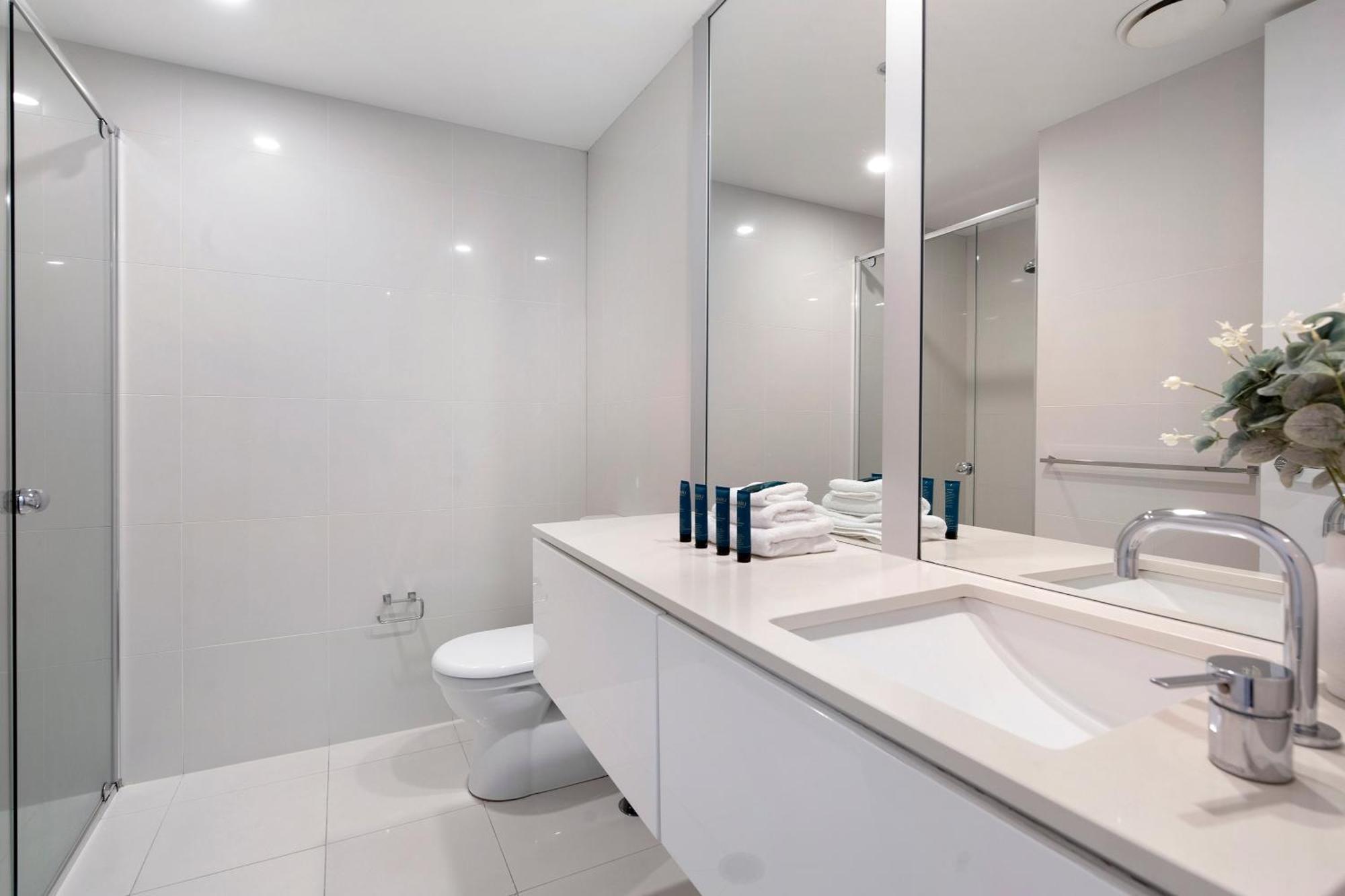 Q Tower At Surfers Paradise - Self Contained Apartments غولد كوست المظهر الخارجي الصورة